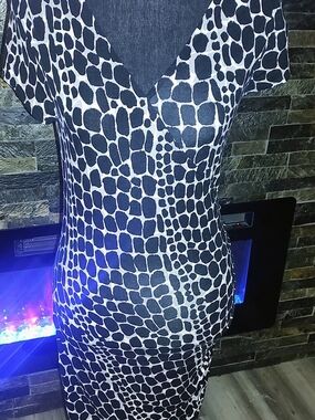 Carole Little Black‎ And White Bodycon Dress Size XS